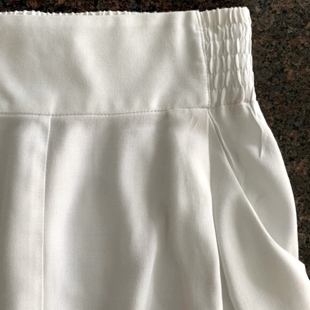 Aritzia Talula size XXS short NWT - Picture 9 of 9